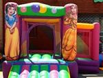 Alquileres de Castillos Hinchables tama�o peque�o Super Happy Princesitas en Madrid